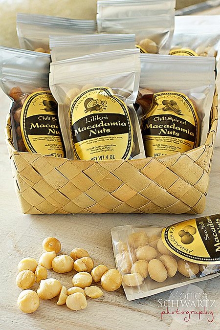 Macadamia Nuts by Ahualoa Farms
