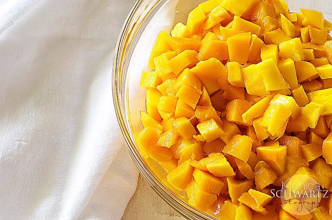 Fresh-mango-cut-into-cubes