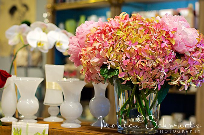 Fresh-flowers-and-gifts-at-Ornamento-flower-and-gift-shop-in-San-Francisco-California
