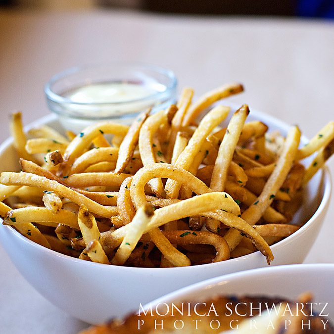 Frites-or-French-Fries-at-The-Girl-and-the-Fig-Restaurant-in-Sonoma-California
