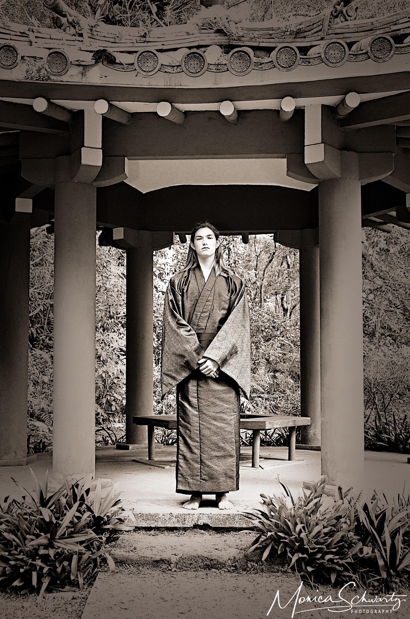 Young-Japanese-man-in-a-kimono-at-Byodo-in-Temple-in-Kaneohe-Oahu-Hawaii