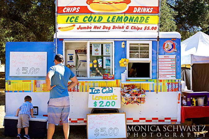 Lemonade-Food-Truck-at-the-Gravenstein-Apple-Fair-in-Sebastopol-California