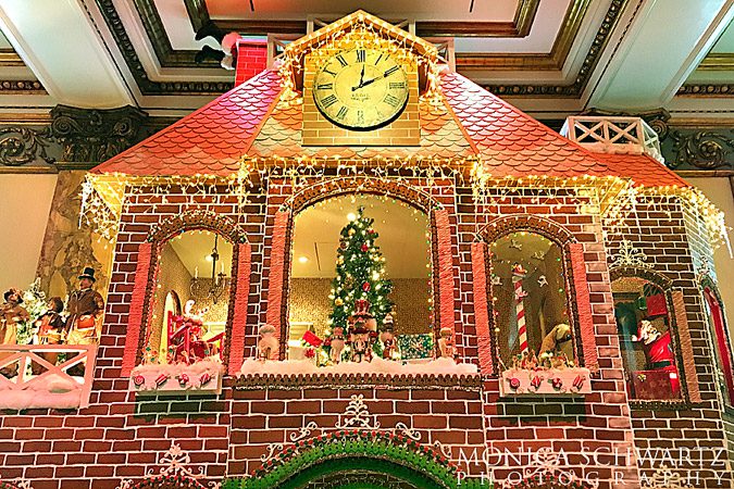 Life-size-Gingerbread-House-in-the-lobby-of-the-Fairmont-Hotel-in-San-Francisco