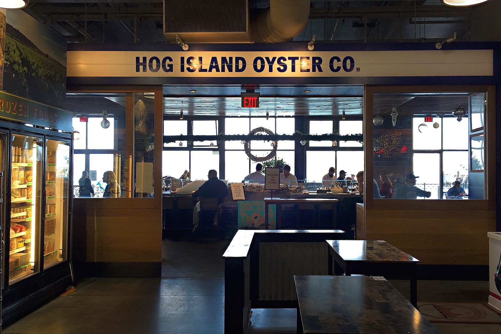 Hog-Island-Oyster-Co-Ferry-Building-Marketplace-San-Francisco