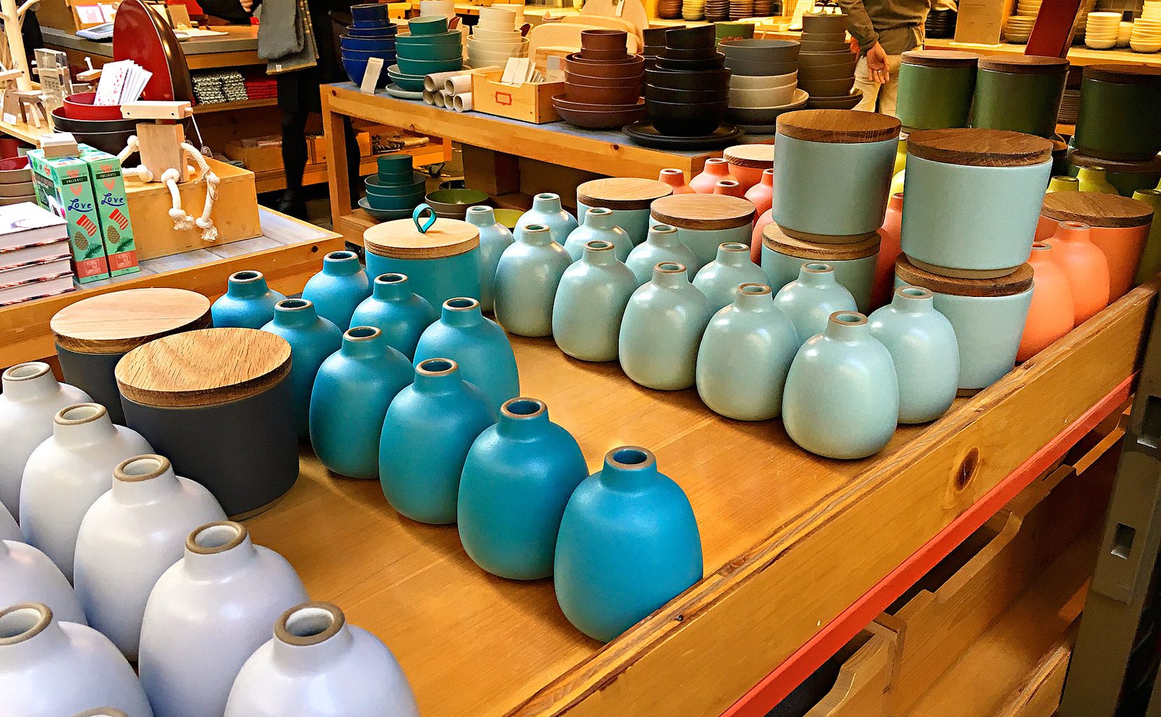 Heath-Ceramics-at-Ferry-Building-Marketplace-San-Francisco