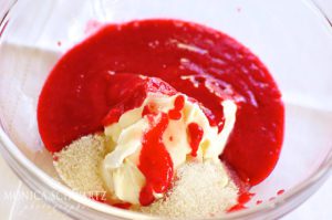 Blending-mascarpone-sugar-and-raspberry-puree-to-make-rasperry-tiramisu-dessert-recipe