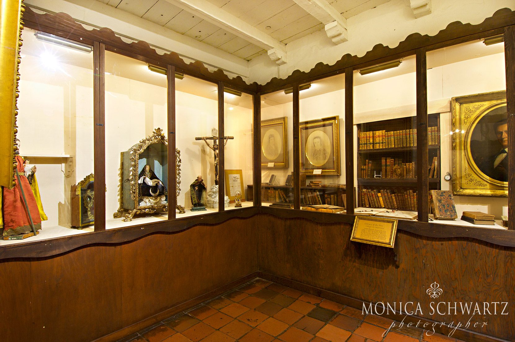 Museum-of-the-Mission-San-Carlos-Borromeo-Del-Rio-Carmelo-Carmel-by-the-Sea-California