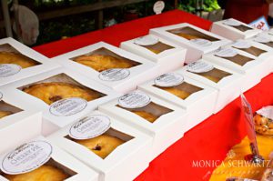 Assorted-pies-at-Beckmanns-Bakery-at-the-farmers-market-in-Carmel-by-the-Sea-California