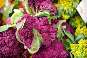 Purple-cauliflower-at-the-farmers-market-in-Carmel-by-the-Sea-California