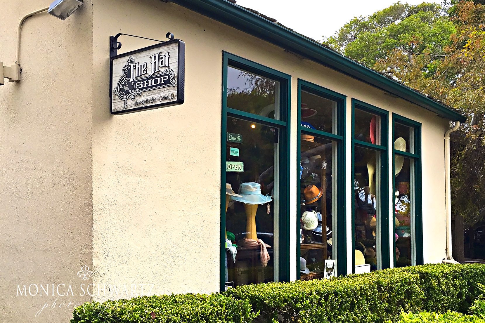 The-Hat-Shop-in-Carmel-by-the-Sea-California