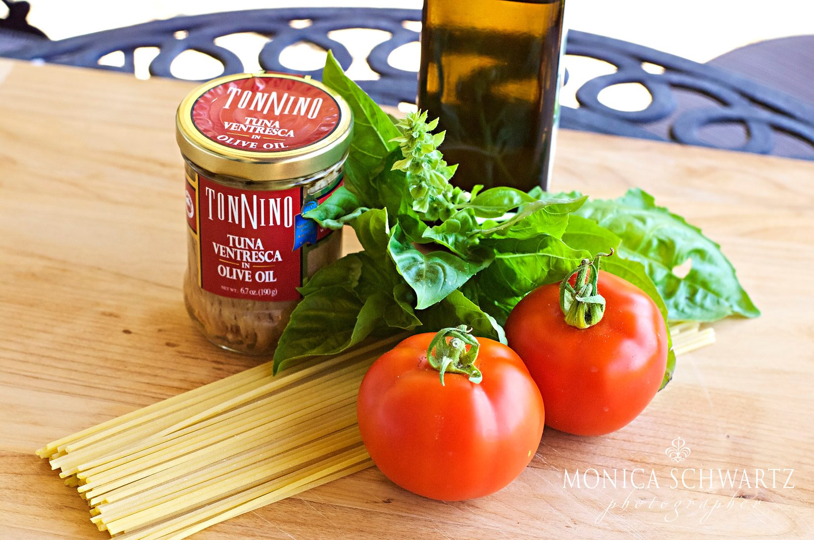 Tomatoes-basil-spaghetti-tuna-olive-oil-to-make-cold-pasta-salad