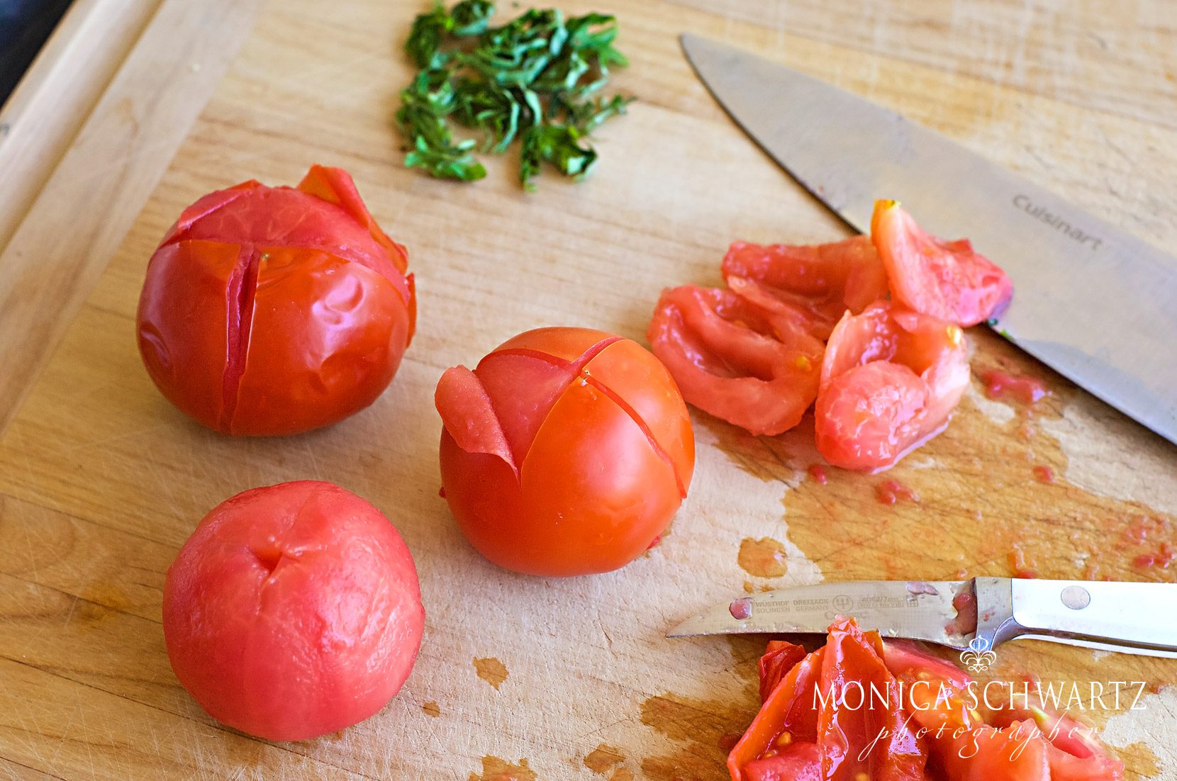 Peeling-seeding-and-cutting-fresh-tomatoes