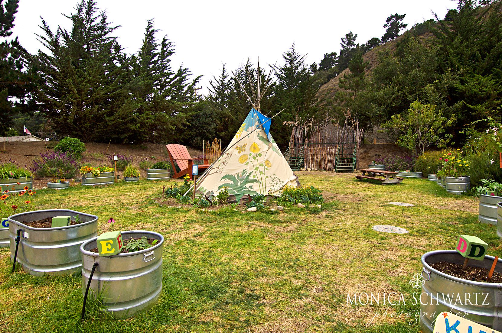 Teepee-at-Earthbound-Farms-in-Carmel-Valley-California