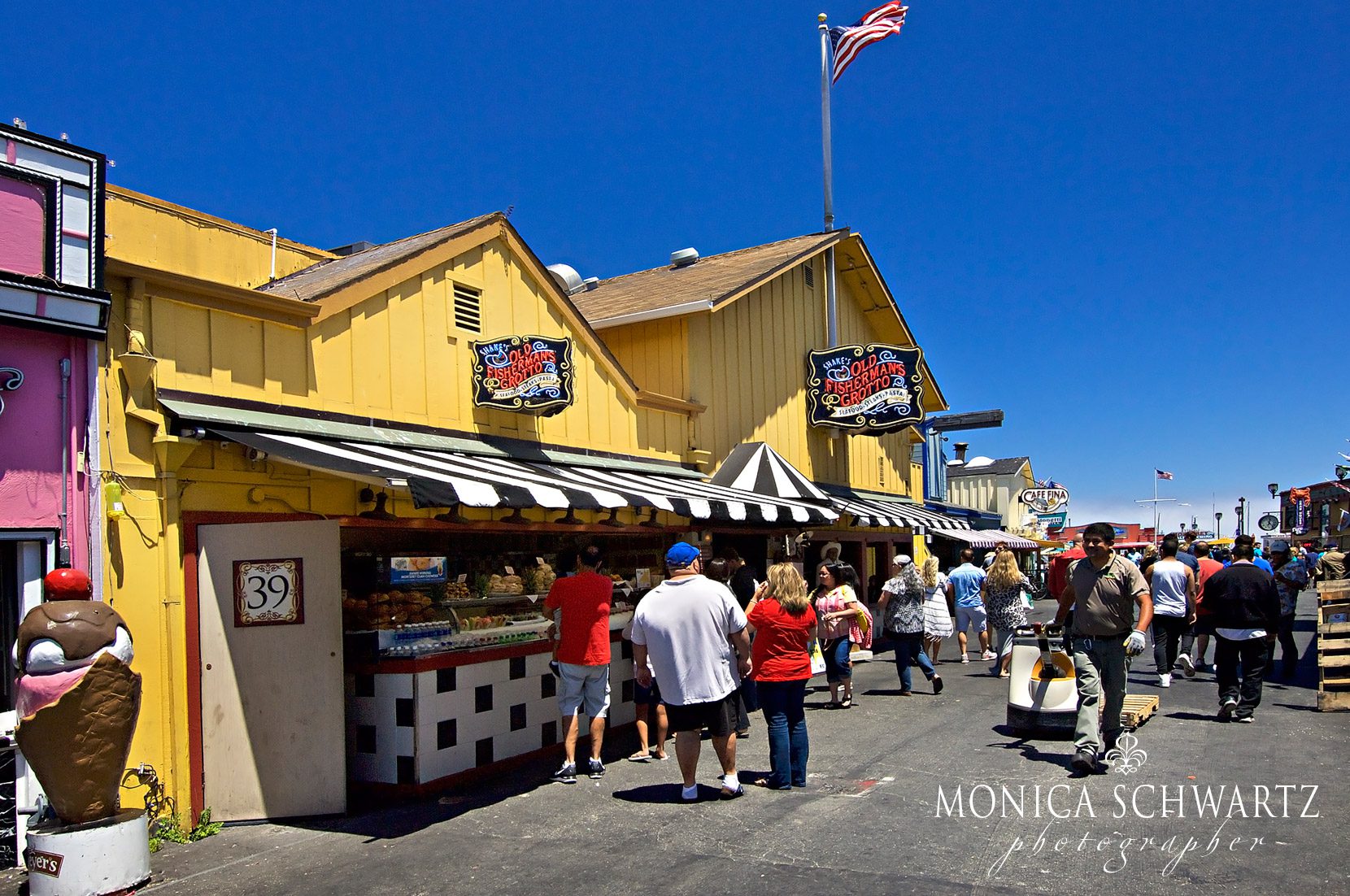 Old-Fishermans-Grotto-restaurant-at-Fisherman-Wharf-in-Monterey-California
