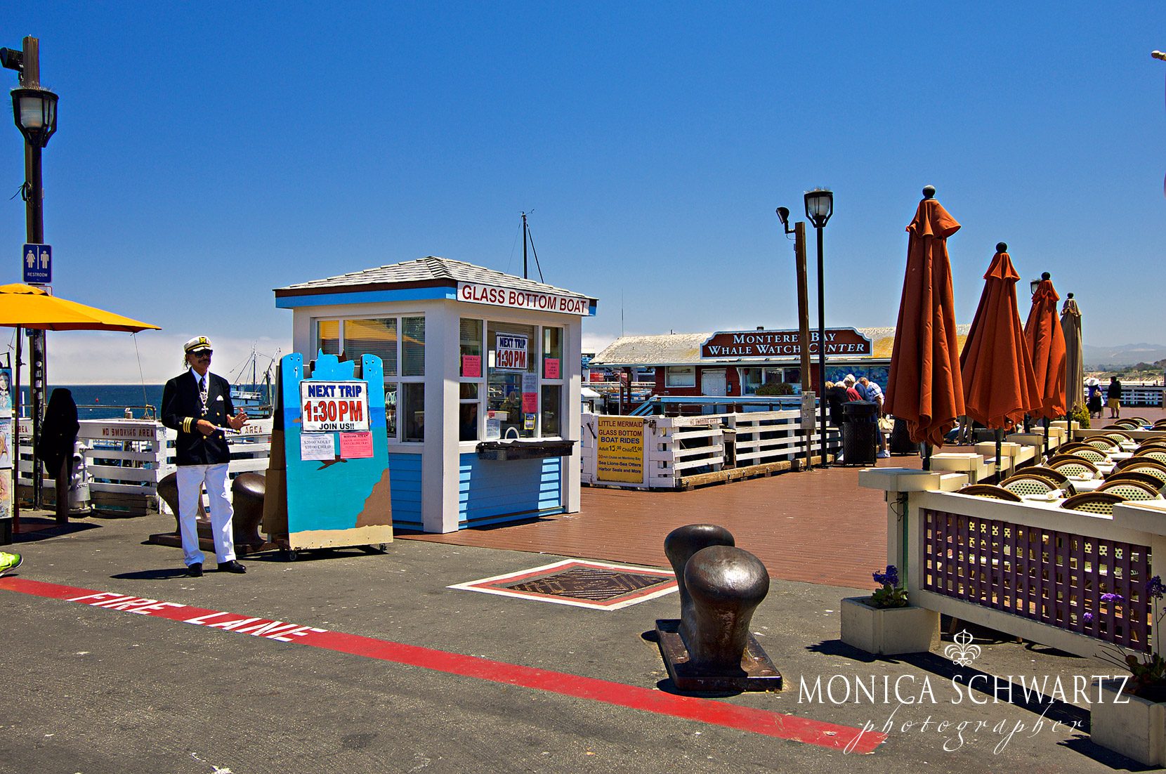Whale-Watch-boat-rides-at-Fisherman-Wharf-in-Monterey-California