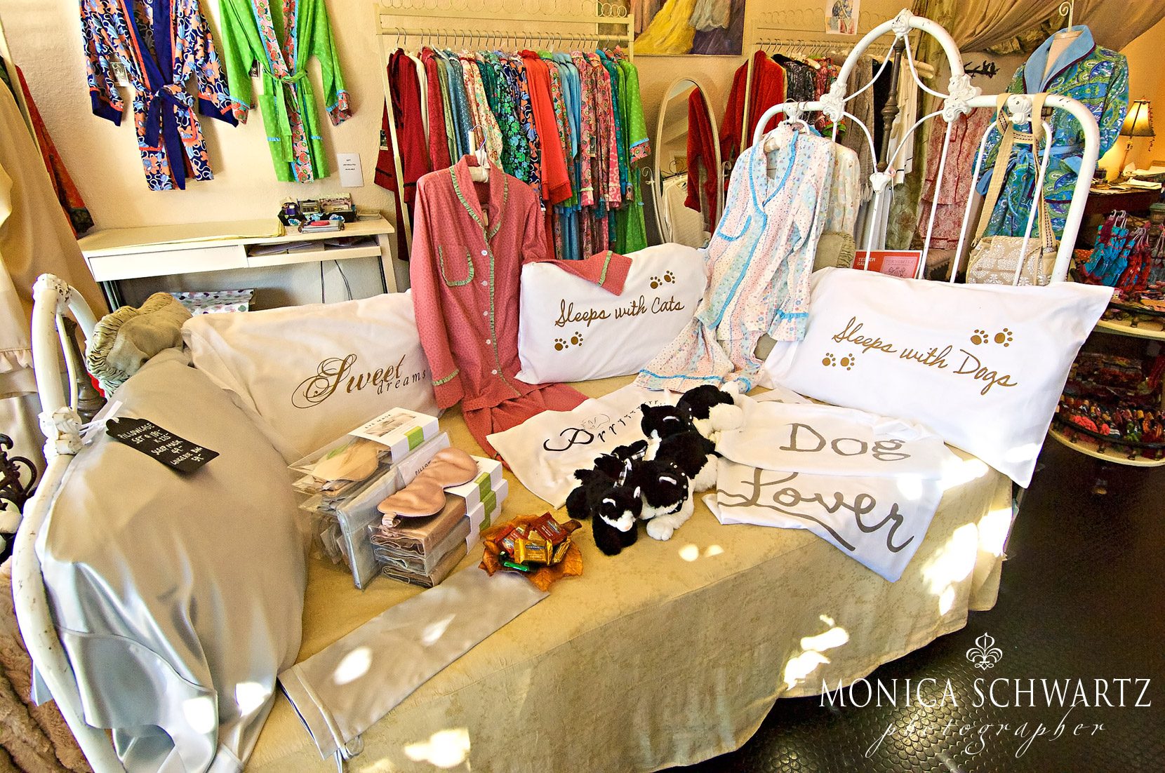 Ruffle-Me-To-Sleep-boutique-in-Carmel-by-the-Sea-California