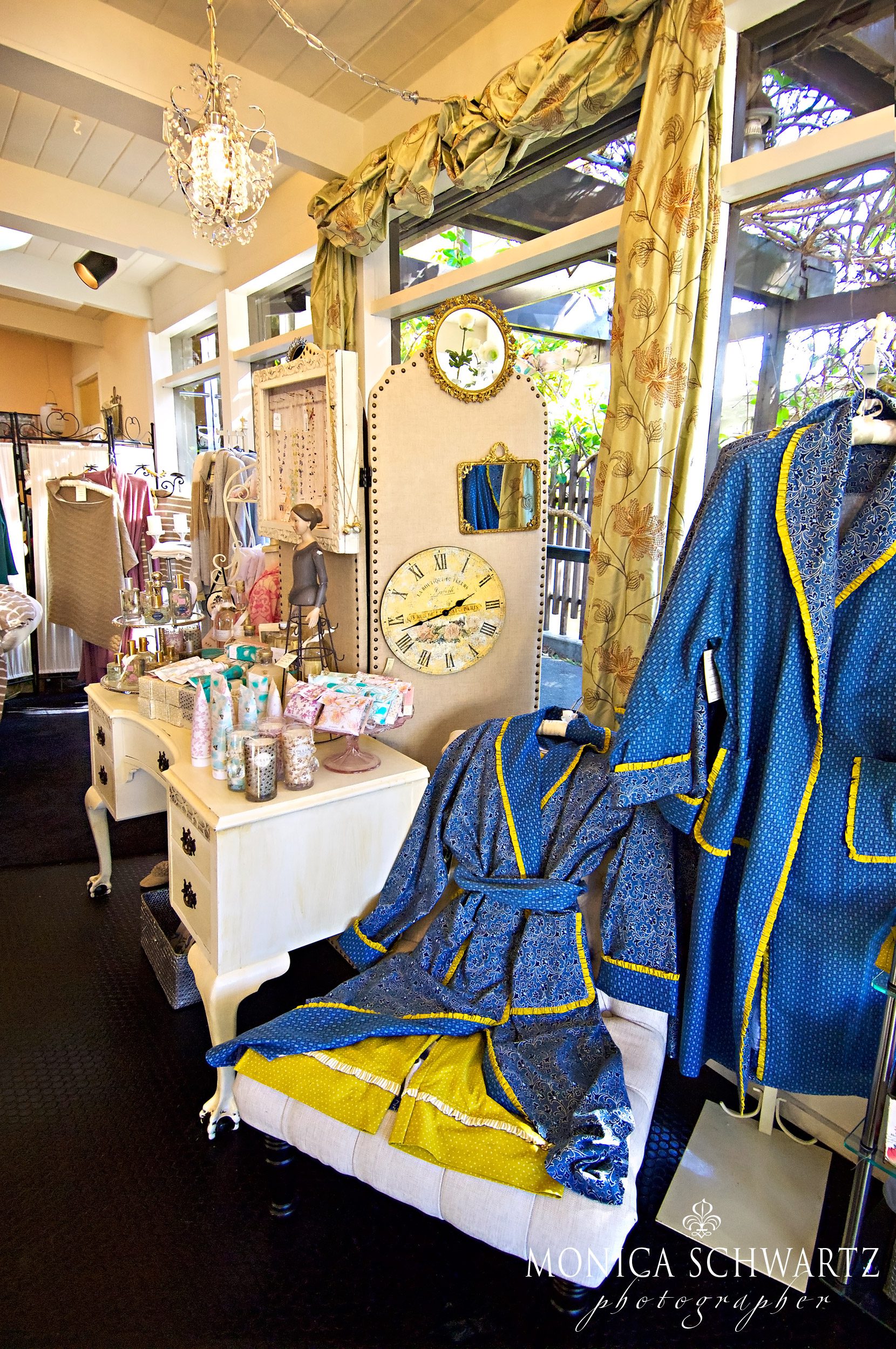 Ruffle-Me-To-Sleep-boutique-in-Carmel-by-the-Sea-California