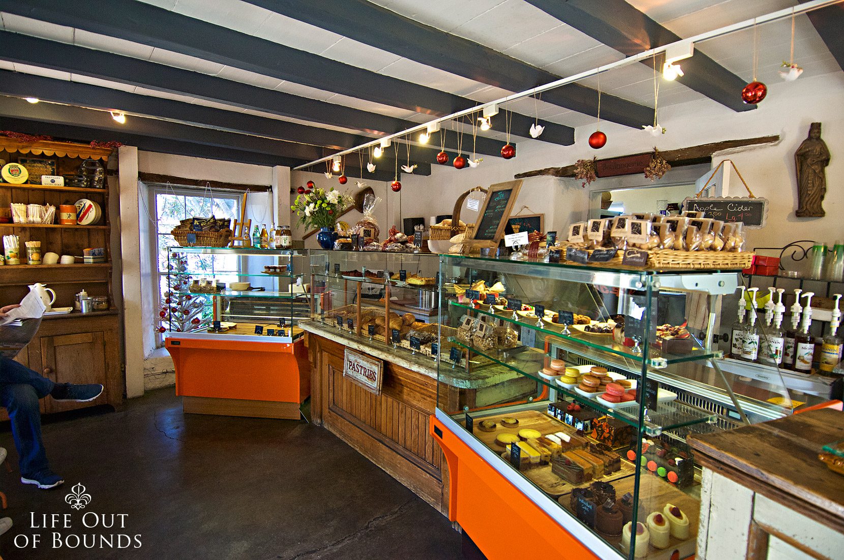 Parker-Lusseau-Bakery-and-Cafe-in-Monterey-California