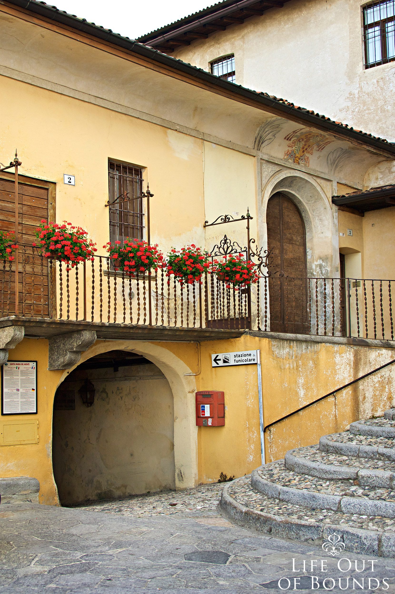 The-medieval-village-of-Santa-Maria-del-Monte-in-Varese-Italy