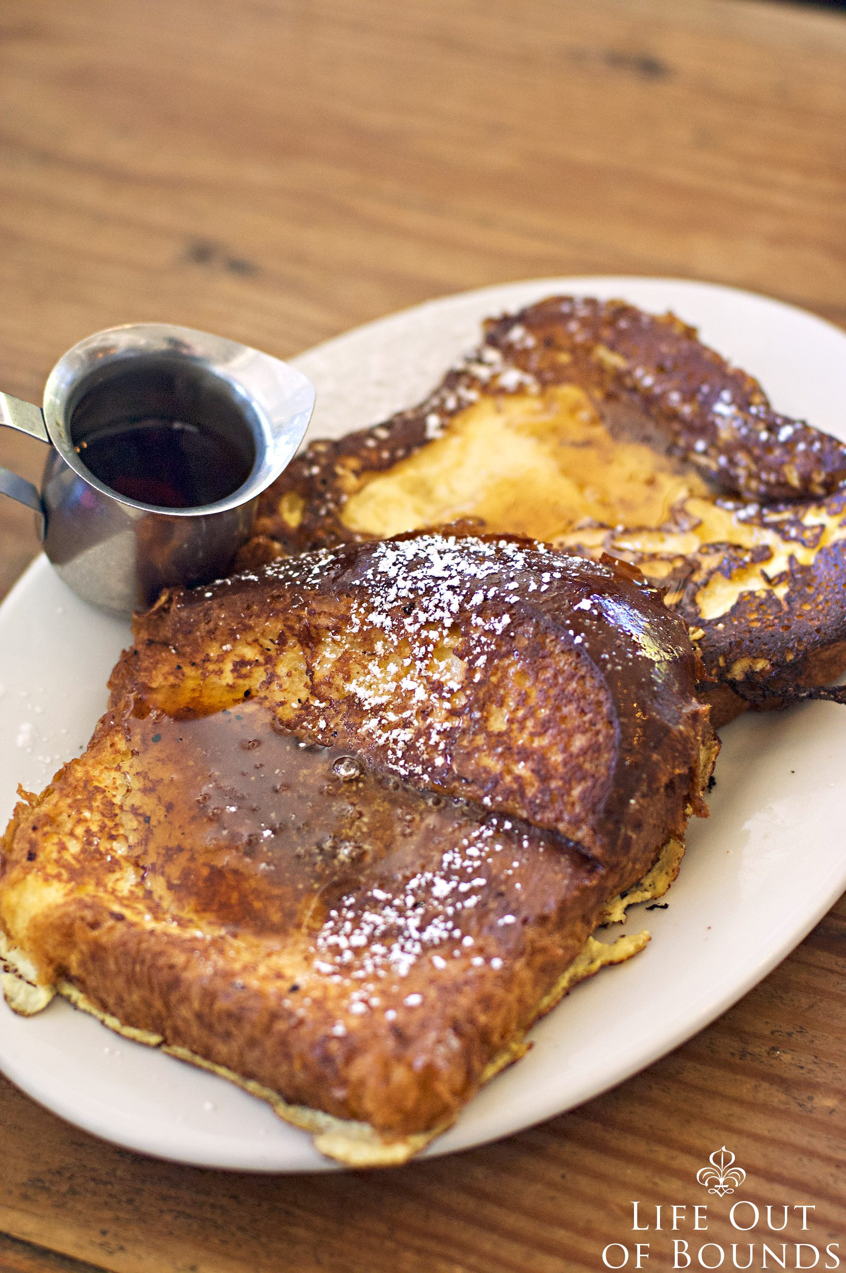 French-Toast-with-Maple-Syrup-at-The-Fremont-Diner-Sonoma-California