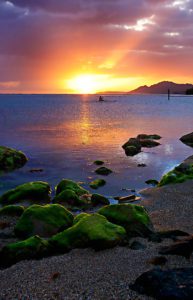Sunset-on-Diamond-Head-with-rower-Honolulu-Hawaii-photography-by-Monica-Schwartz