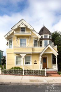 Daffodil-House-Victorian-Heritage-Home-in-Pacific-Grove-California