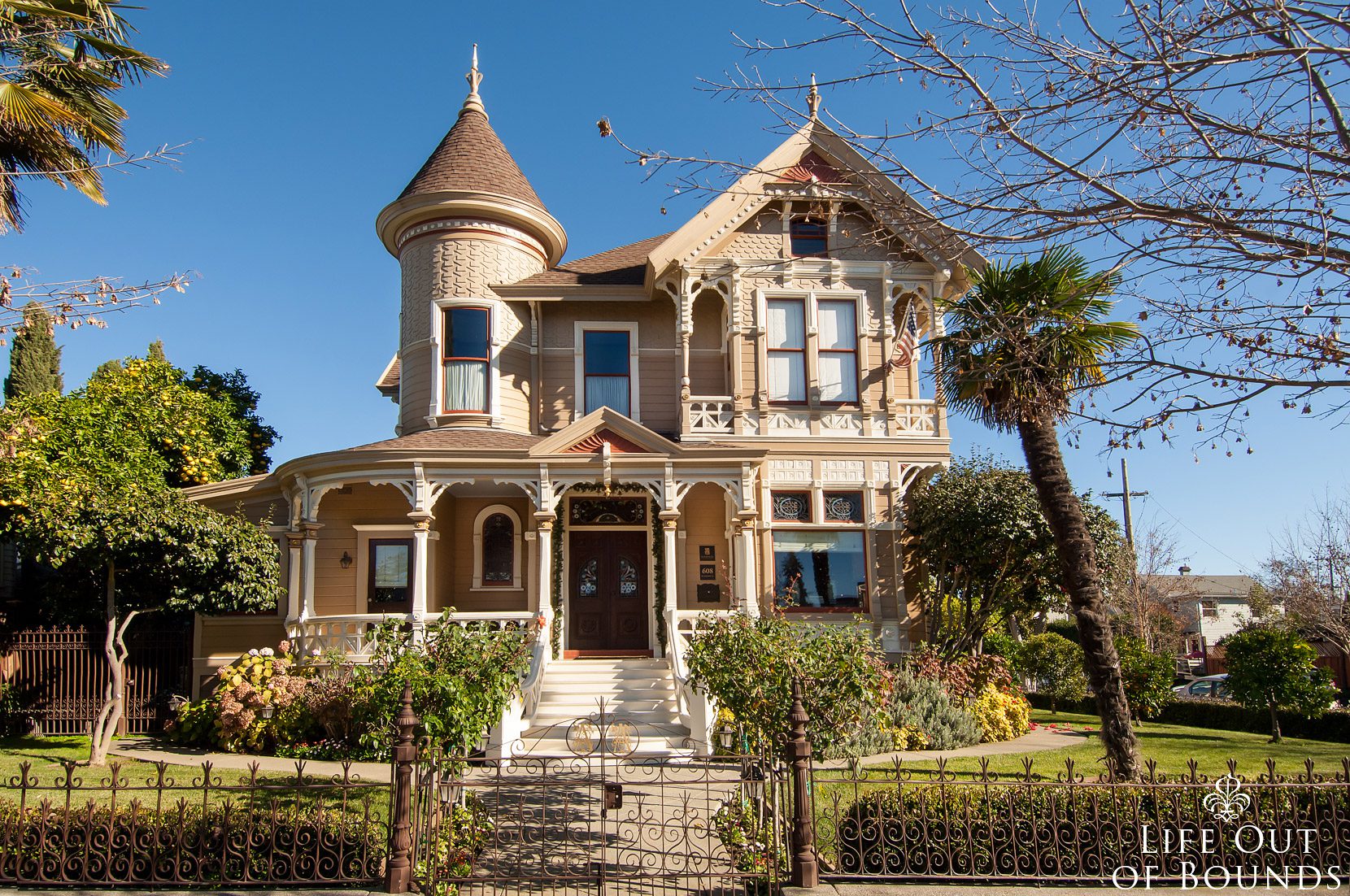 Ackerman-Heritage-House-a-Victorian-Home-in-Napa-California