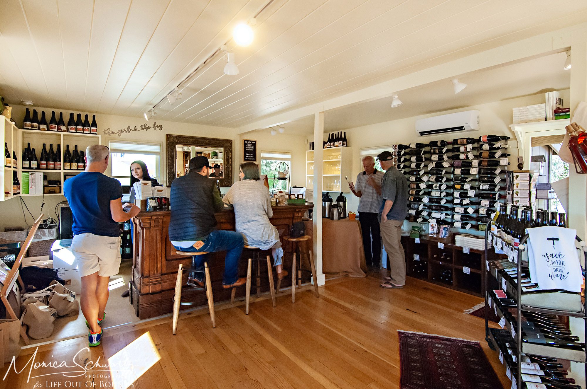 The-Rhone-Room-wine-tasting-in-Sonoma-California
