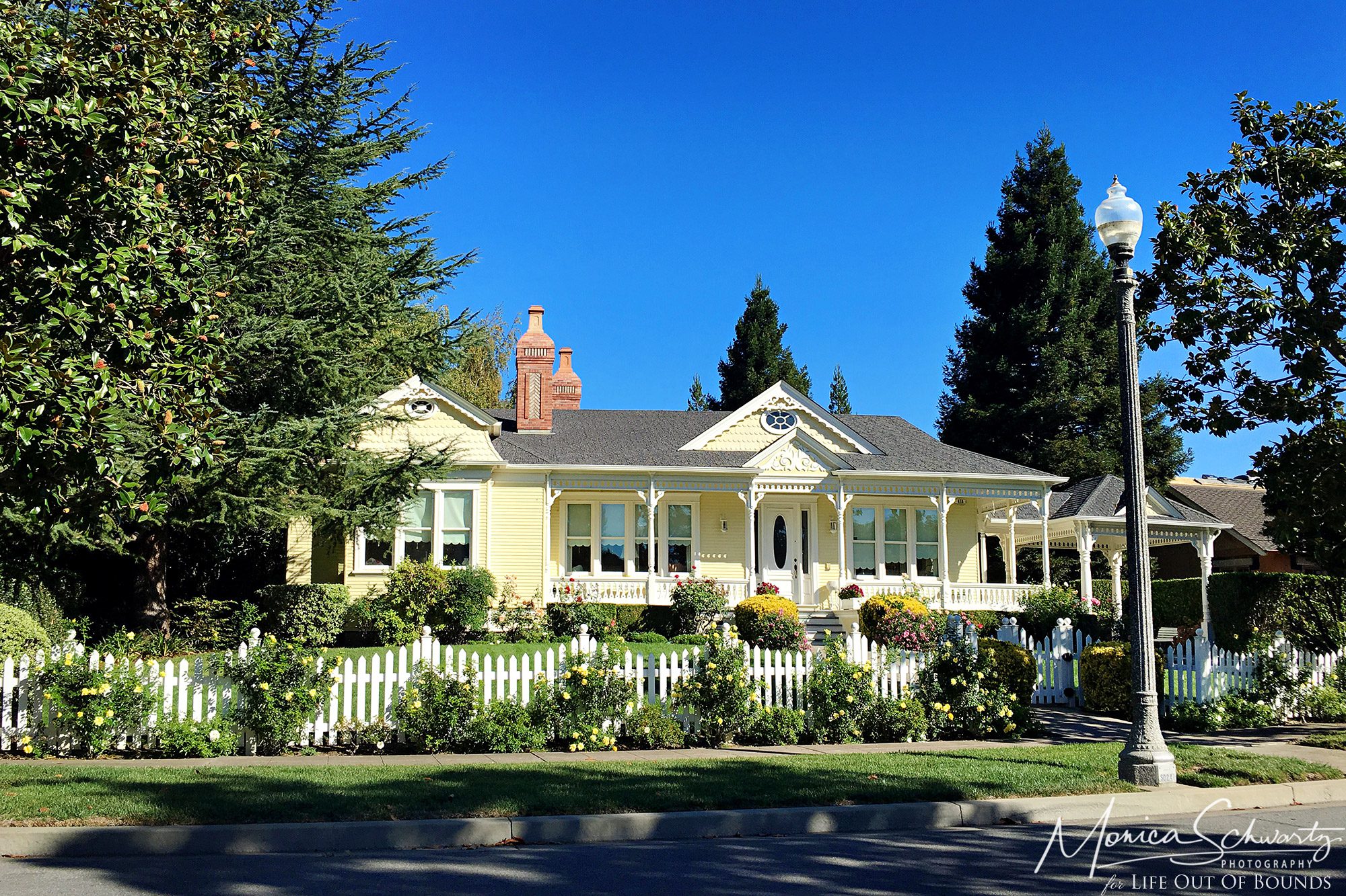 Beautiful-Victorian-Homes-and-Cottages-in-Sonoma-California