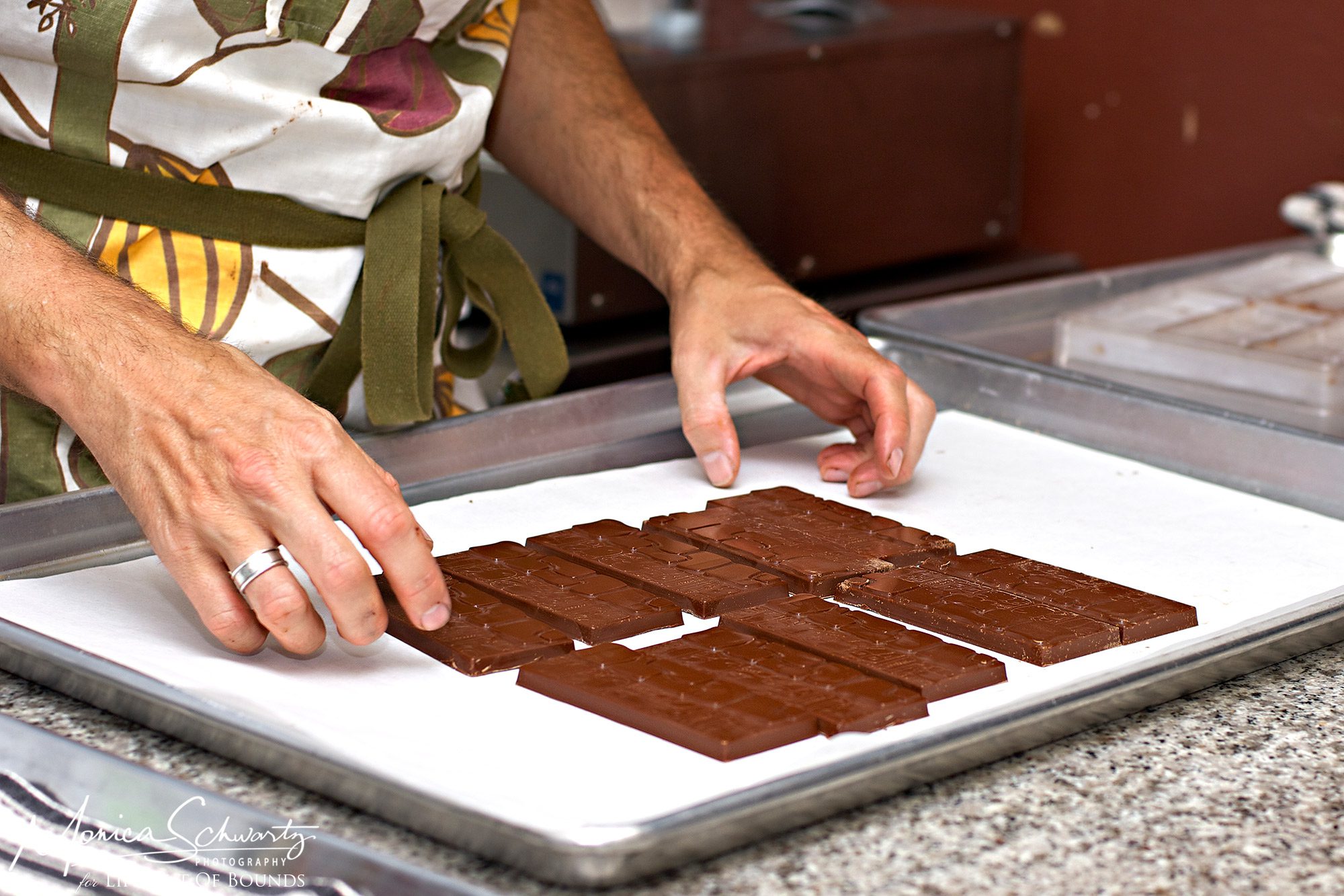 Freshly-made-chocolate-bars-at-Madre-Chocolate-Oahu-Hawaii