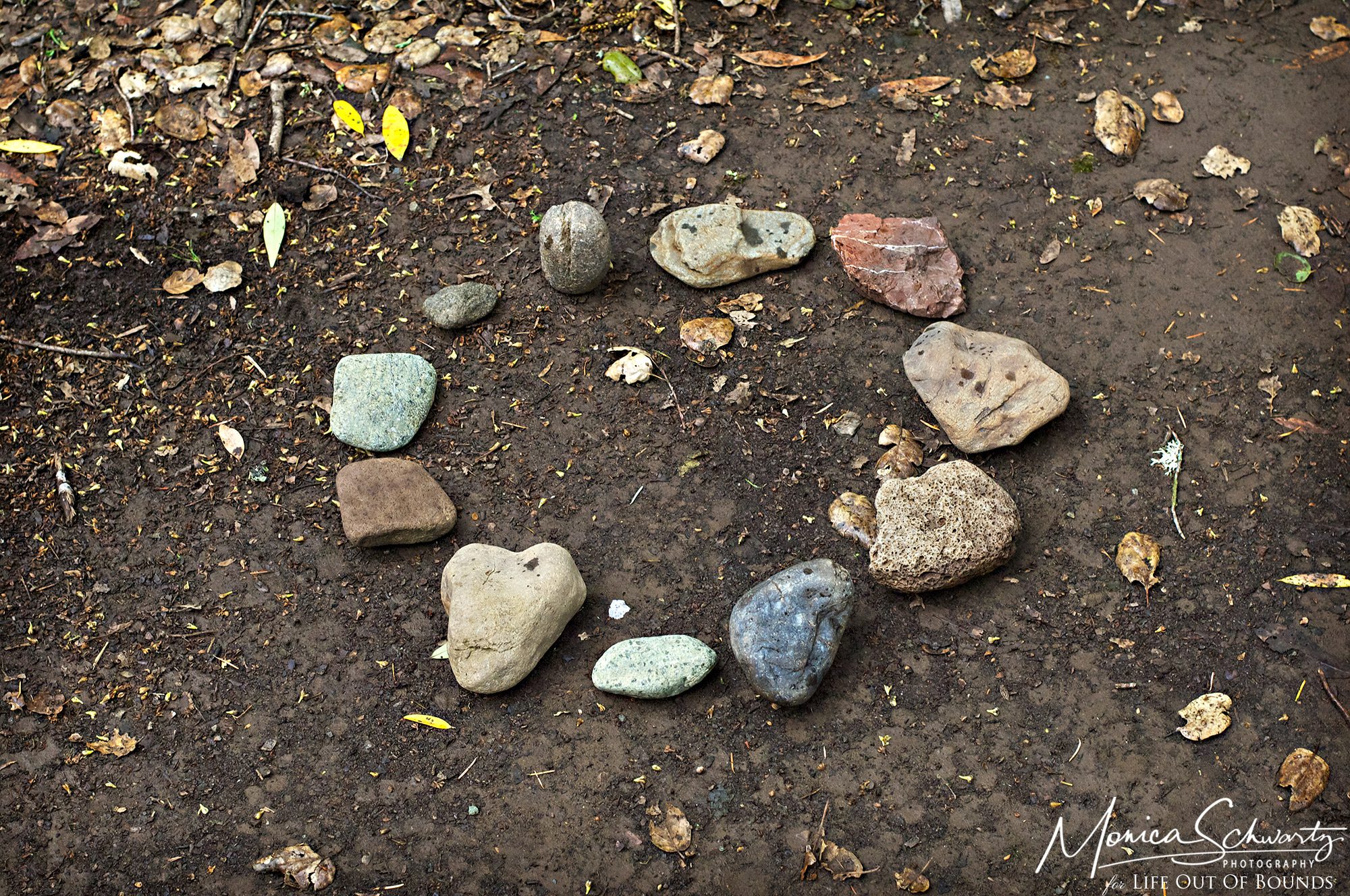 A-grounding-circle-of-stones
