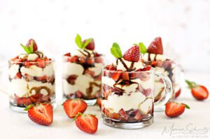 Recipe-for-Strawberries-and-Mascarpone-Cream-with-Balsamic-Reduction