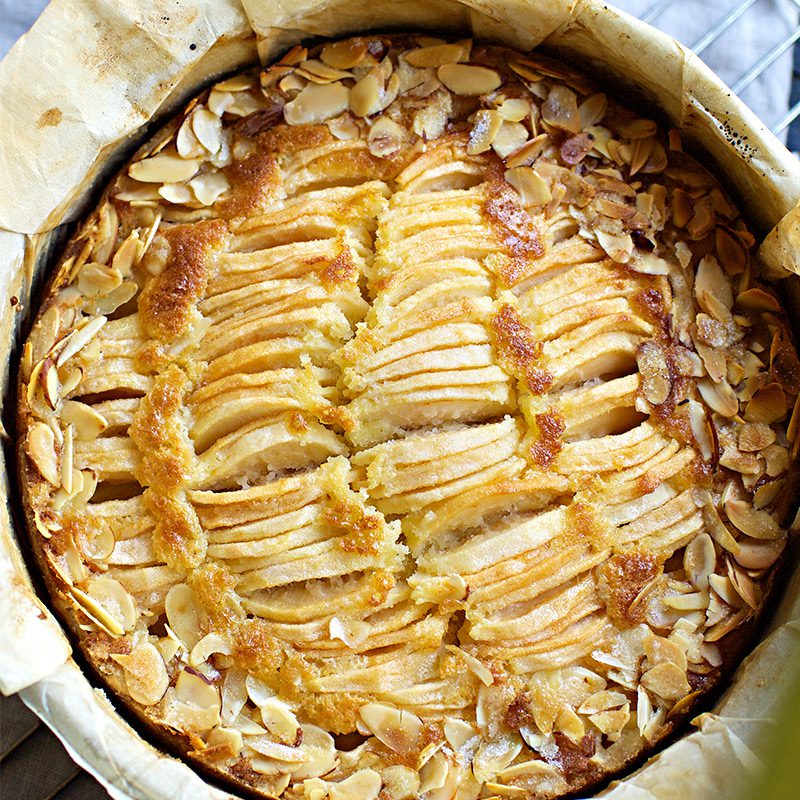 Apple-Cake-overhead-view-for-Niqui-Bakes