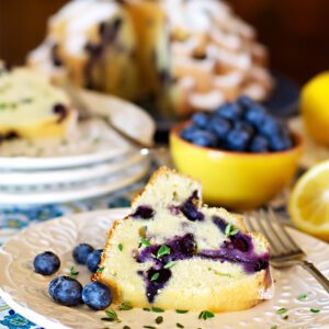 Lemon-Blueberry-Gugelhupf-with-Thyme-for-Niqui-Bakes