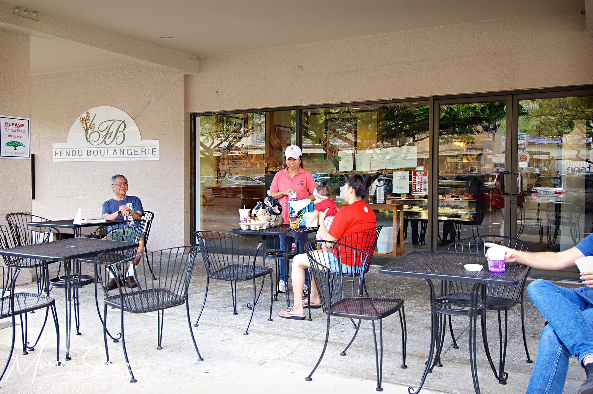Outdoor-view-of-Fendu-Boulangerie-in-Honolulu-Hawaii