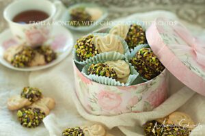 Frolla Montata Cookies with Chocolate & Pistachios