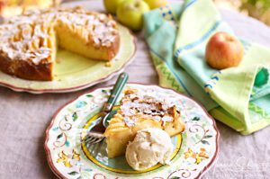Recipe for Italian Apple Cake with Vanilla Ice Cream